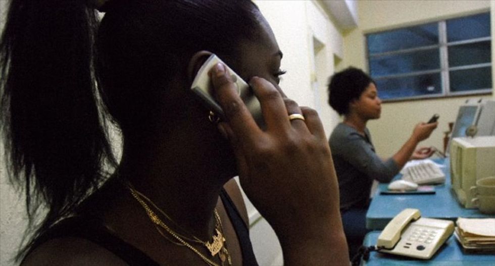 City of Berkeley to require cellphone sellers to warn of possible radiation risks