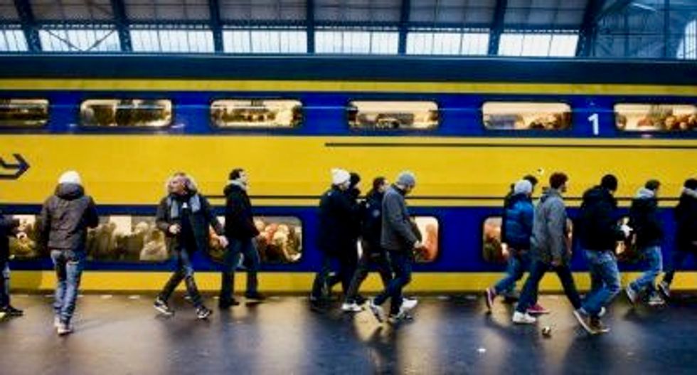 Dutch trains now all powered by wind energy