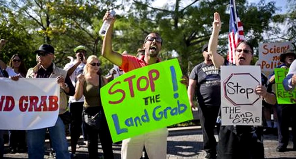 'Tea Party' protesters opposed to Florida land deal were mostly actors hired by Big Sugar