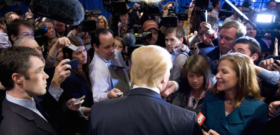 Reporters resort to begging federal employees to leak dirt on Trump