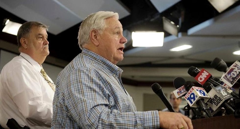 North Charleston mayor says cop caught on video gunning down Walter Scott has been fired