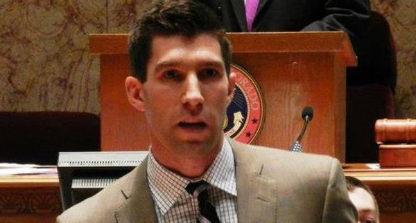Colorado Republicans kill bill that would ban 'conversion therapy' for LGBT minors