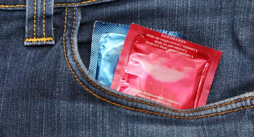 'EVERY SINGLE CONDOM HAD A HOLE': Author and sex educator shares insane 'abstinence' lecture on Twitter