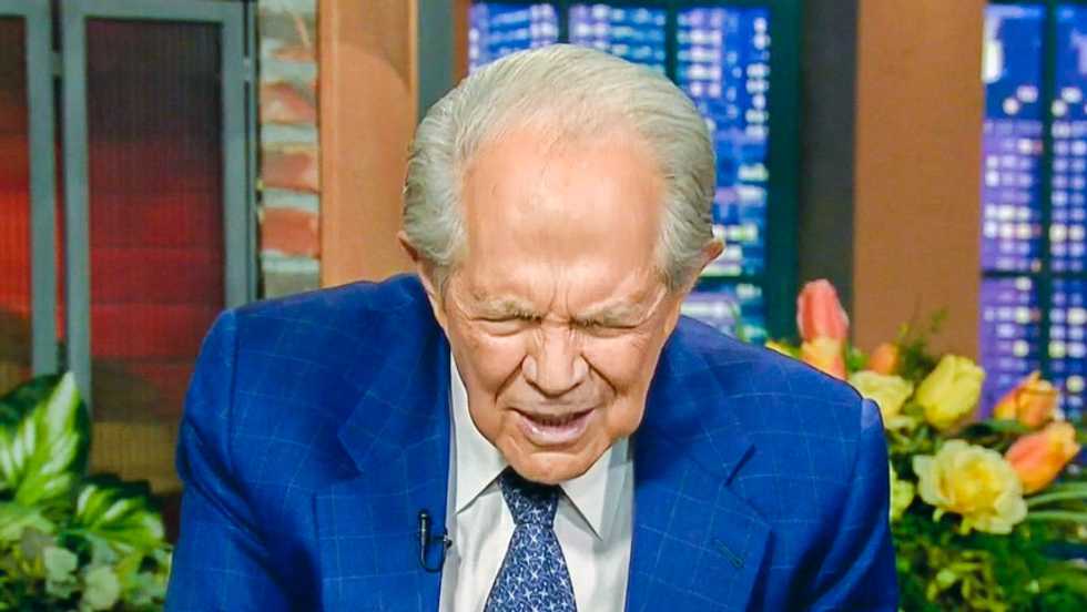 Pat Robertson prays for Jesus to cure 'lesbianism' -- even for women who do 'filthy things'