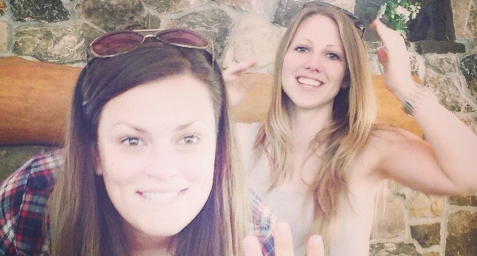 Printing co. apologizes for Georgia franchise that won't make invites for lesbian wedding