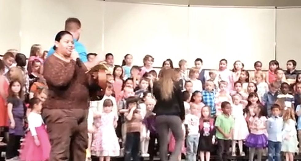 Iowa man shouting 'USA! English only!' disrupts bilingual kindergarten concert