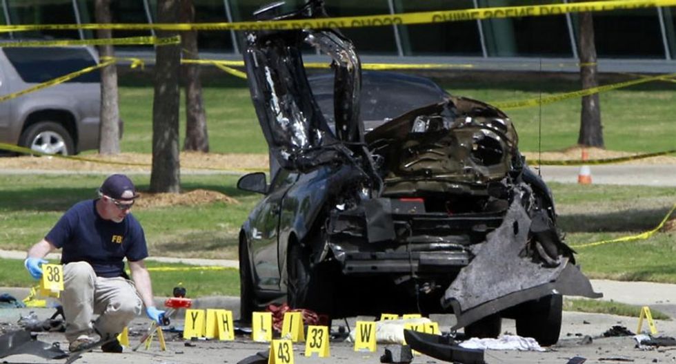 Shooter at Texas 'Draw Mohammed' contest messaged foreign militants: FBI