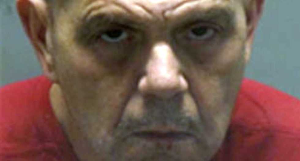 Freed murderer allegedly commits a robbery so he can go back to prison