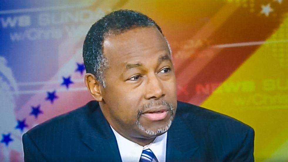 Billionaires 'make out like bandits': Fox News host smacks down Ben Carson's Bible-based flat tax