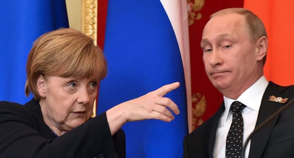 Merkel, Putin discuss Middle East flashpoints at Kremlin meeting