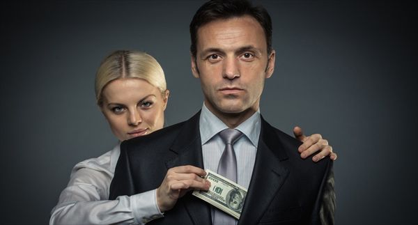 The top 25 hedge fund managers earned $13 billion in 2015 -- more than some nations