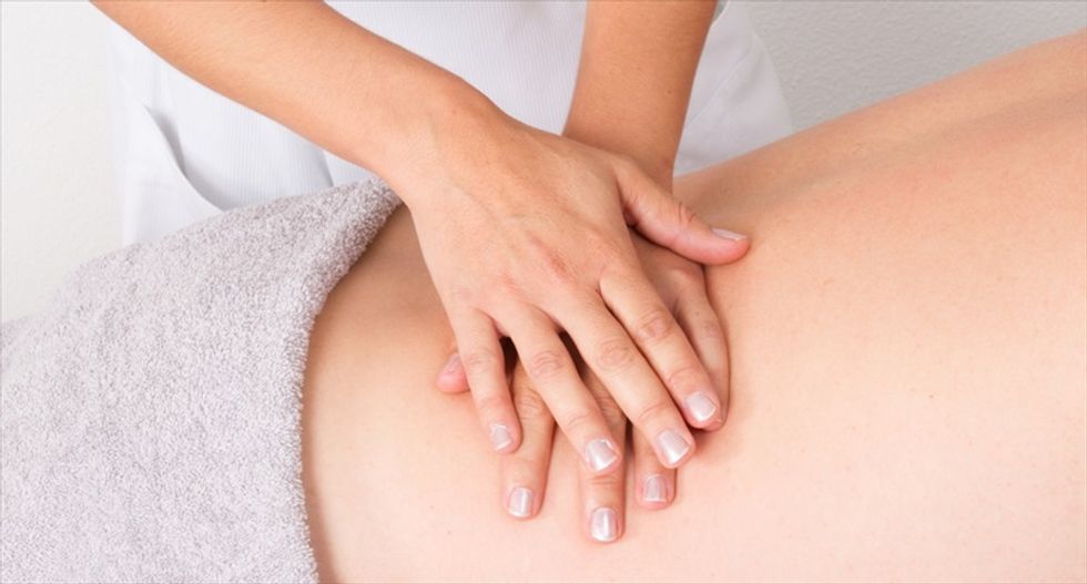 Hawaii cops fake being groped to accuse massage parlor workers of sexual assault