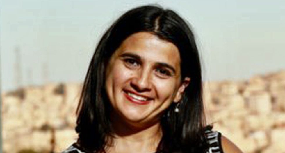 White author loses book deal for ratting out a black Metro worker eating her breakfast