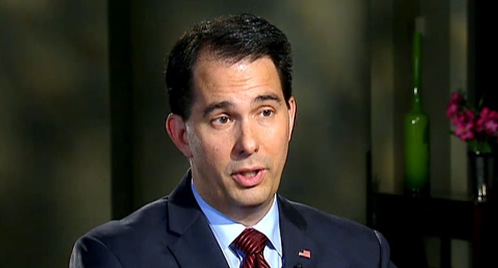 'He’s effectively done': Scott Walker 2016 presidential campaign in crisis after plunge in polls