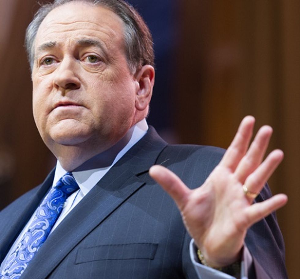 'I'm not a South Carolinian': Rick Santorum and Mike Huckabee dodge Confederate flag issue