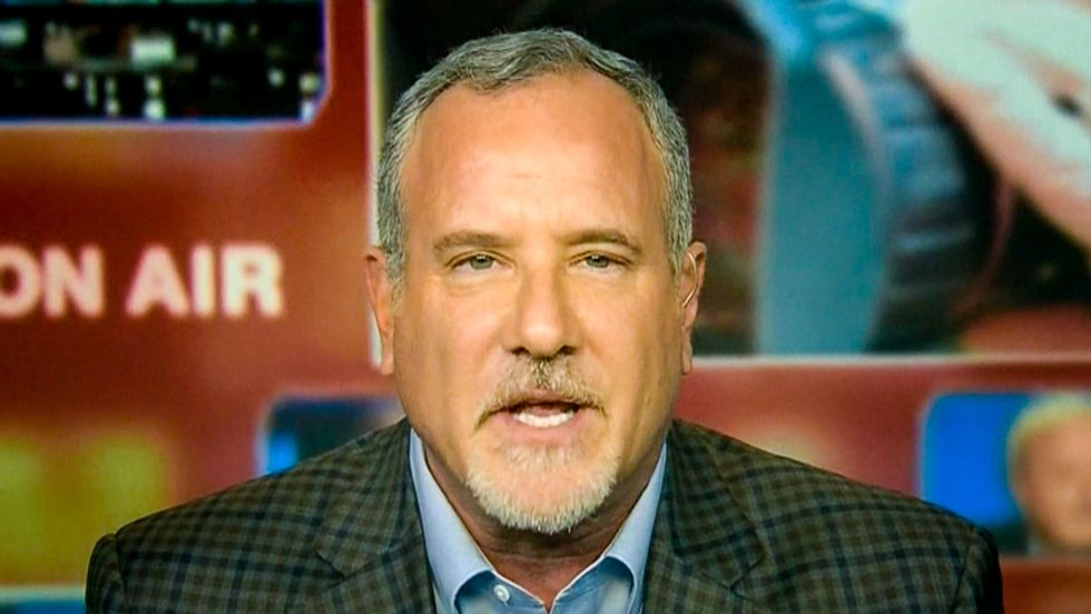 PR expert warns Duggars' 15 minutes is over: They're 'on life support and the plug is going to be pulled'