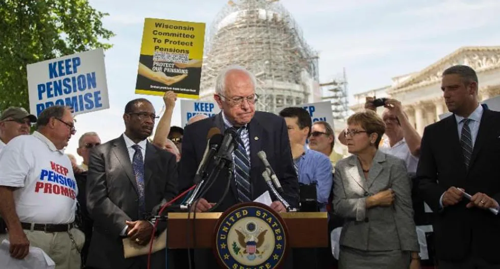 Bernie-mentum: Huge 2016 crowds stun observers -- and even Sanders himself