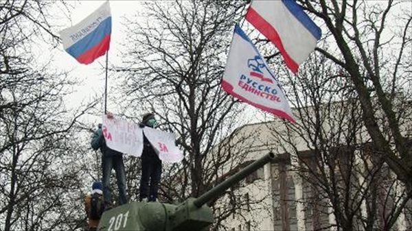 Pro-Russian Crimeans celebrate landslide 95.5 percent vote to return to motherland