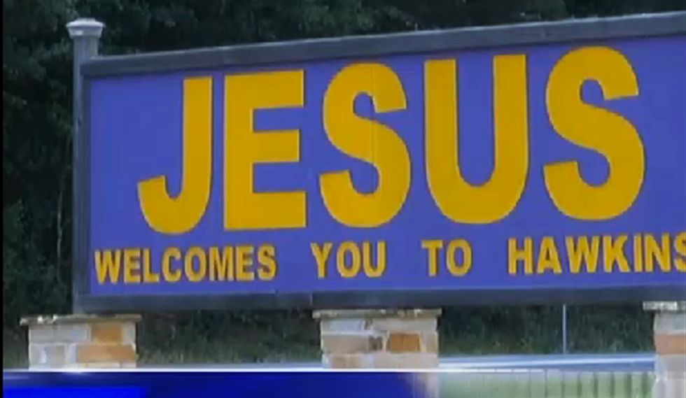 'Don’t judge me, I'm a Christian': Texas councilwoman reluctantly votes to remove 'Jesus welcomes you' sign