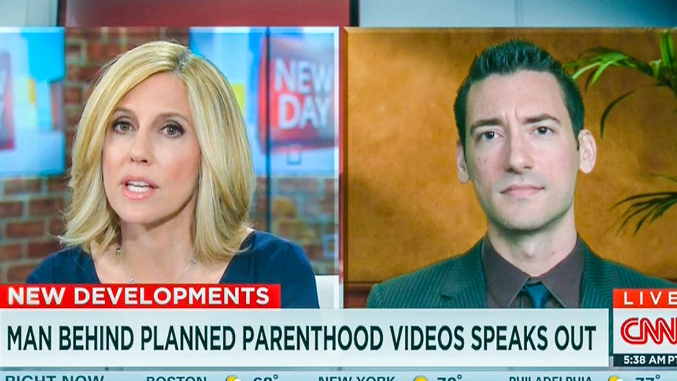 CNN grills man behind Planned Parenthood videos over his ties to violent extremists