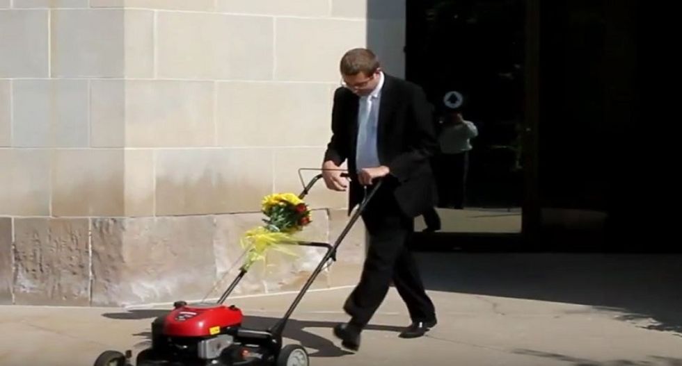 WATCH: Iowa man hilariously mocks anti-gay GOP congressman with lawn mower marriage video
