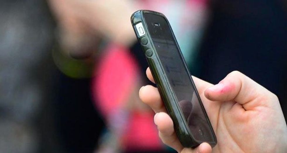 Appeals court says US needs a warrant to obtain cell phone location data
