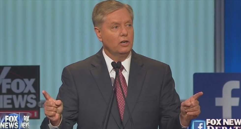 'Hillary, I'll show you flat broke': Lindsey Graham turns unemployment question into weird anti-Clinton rant