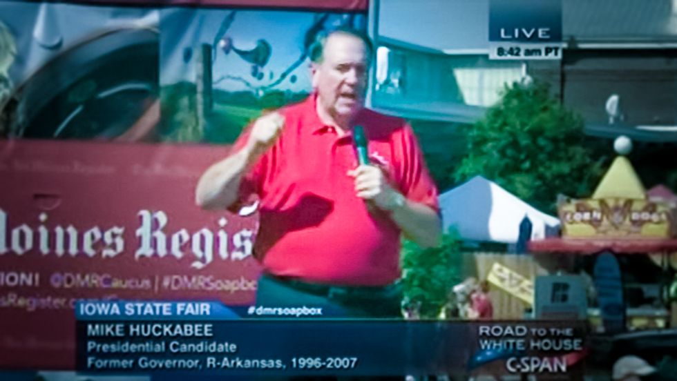 Mike Huckabee endorses fetal tissue research during GOP debate without realizing it