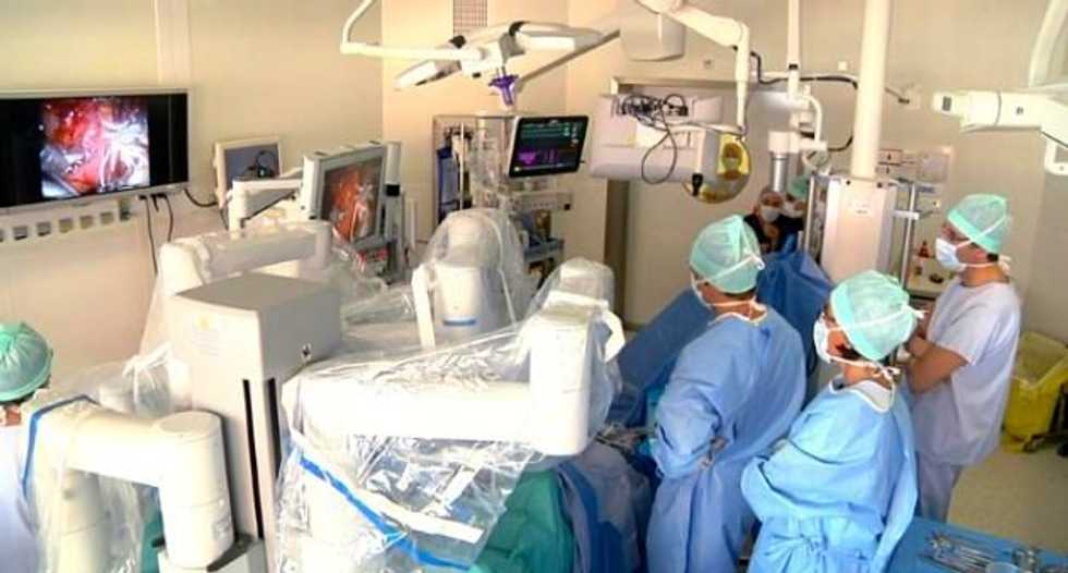 Cutting-edge robotic kidney transplant a first: surgeons