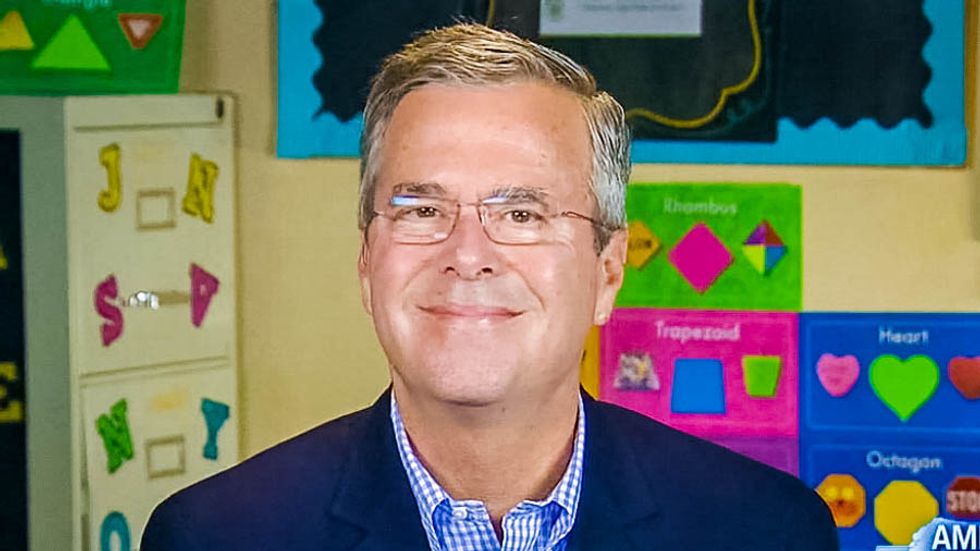 Jeb Bush's goal is to destroy the Internet and your privacy if he becomes president