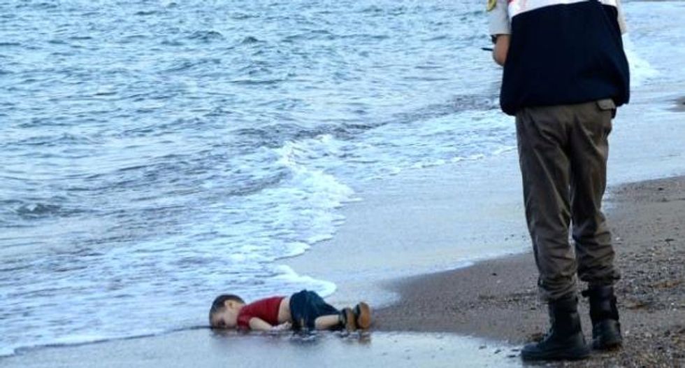 Shocking photo of dead child forces Europe to confront refugee crisis