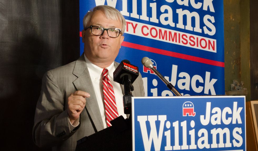 Alabama Republican lawmaker gets hauled to jail after corruption investigation