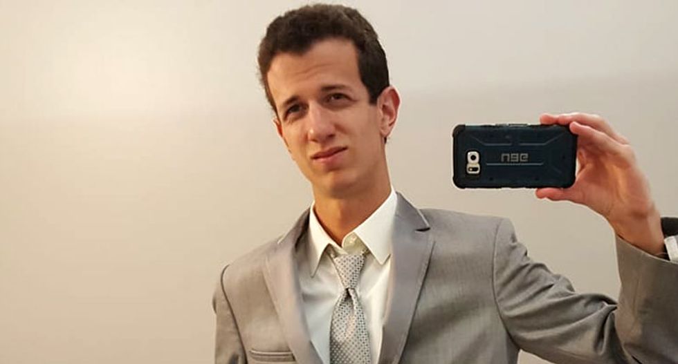 Local TV producer quits because Sinclair forced 'local news anchors to lie to their viewers’