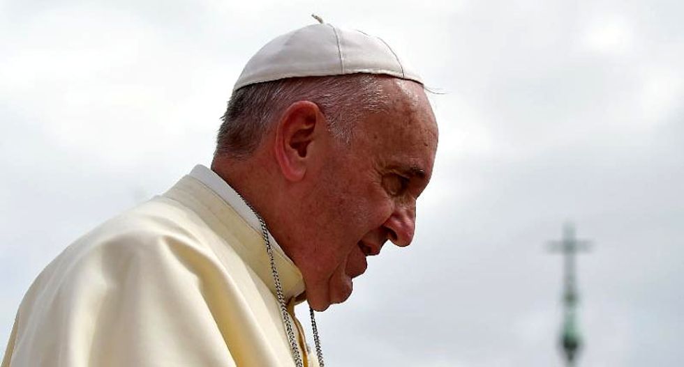 Pope Francis to house Syrian refugee family in the Vatican