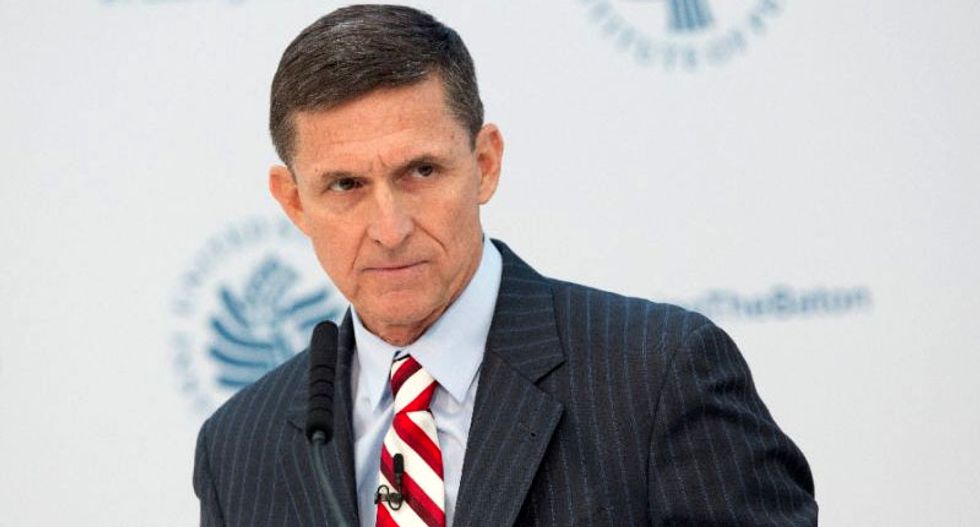 Flynn warned the Trump transition team he was under investigation weeks before the inauguration: report