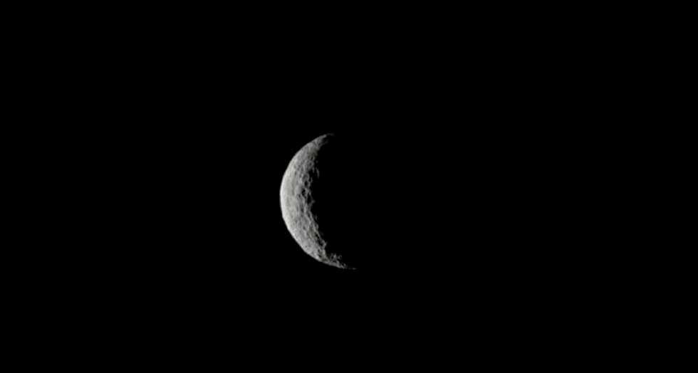 Layman help sought in solving dwarf planet mysteries