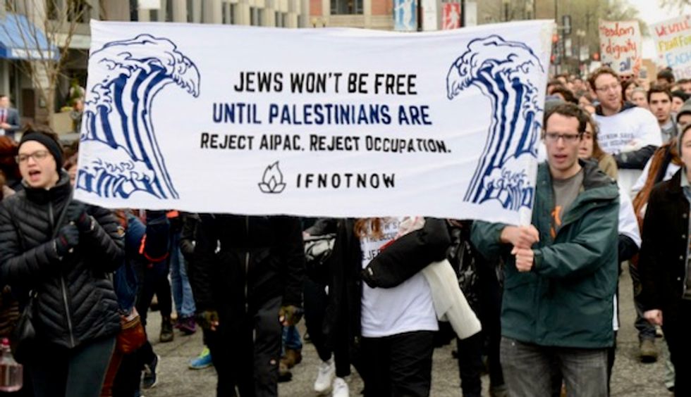 Demanding end to 'AIPAC-created status quo,' progressive Jewish group pressures 2020 Democrats to take stand against Israel's brutal occupation