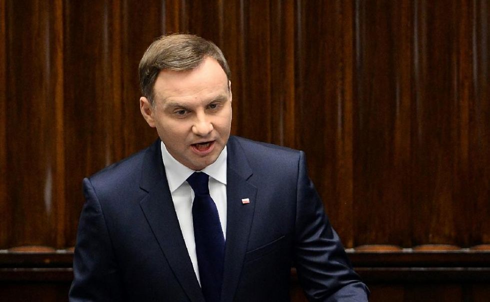 Migrants may bring epidemics, warns conservative Polish president