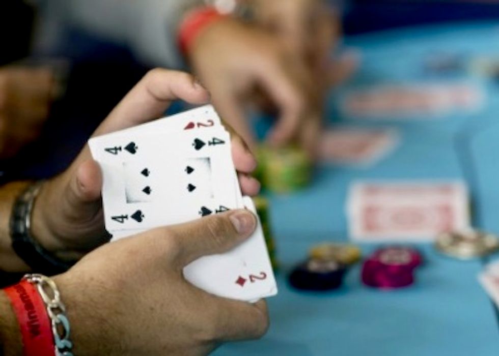 Artificial Intelligence program beats pros in six-player poker — an AI first
