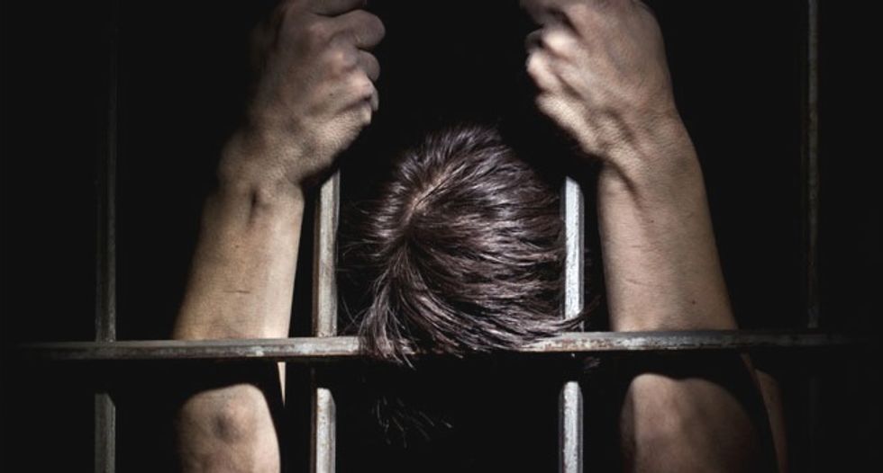 35-year-old man dies while in ICE custody in case of mistaken identity