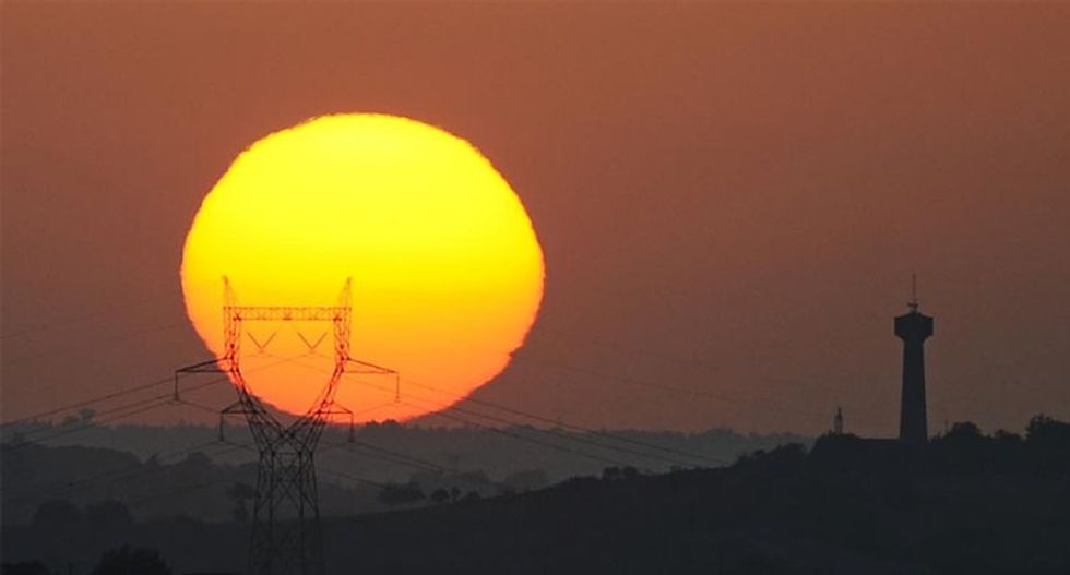 Hotter weather could reduce human fertility