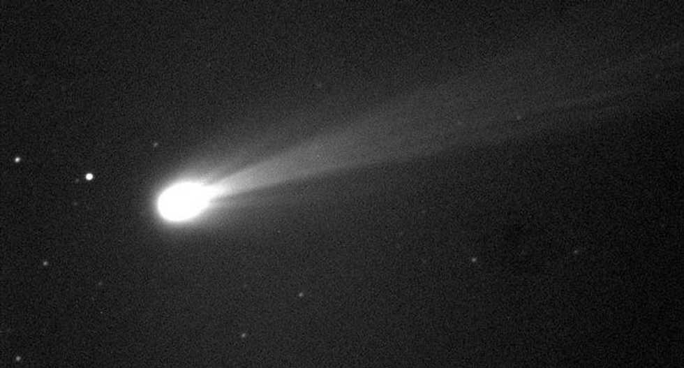 Discovery of molecular oxygen in comet tail forces rethink on how the solar system formed