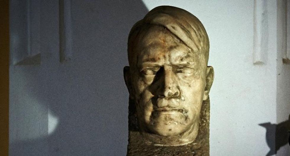 Hitler marble bust by official sculptor found in Poland