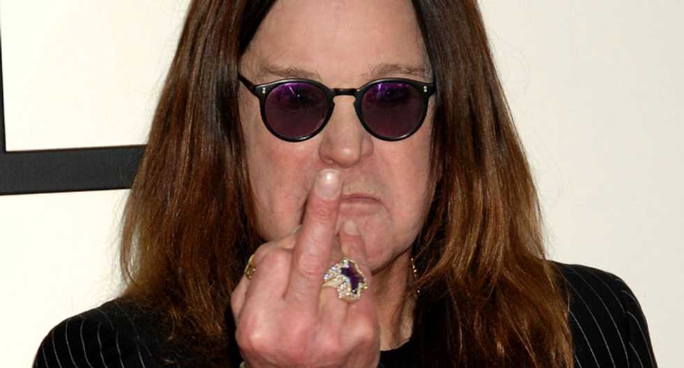 Ozzy Osbourne to apologize for urinating on the Alamo