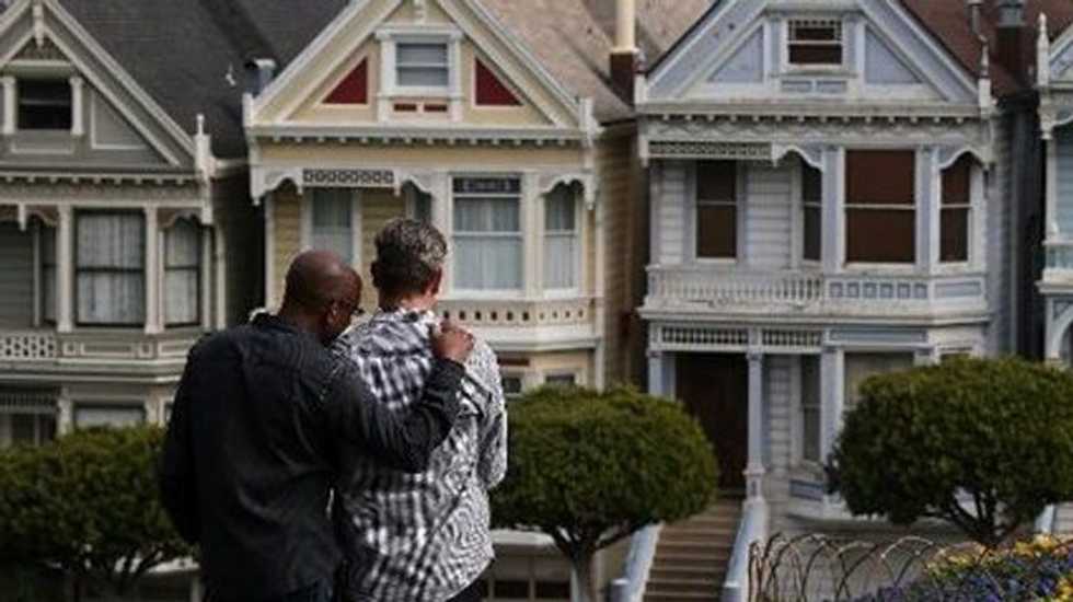 Love thy neighbor, it's good for the heart: study