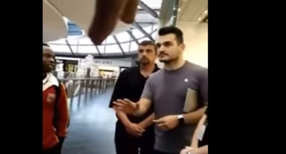 Apple apologizes after employee kicks black shoppers out because they 'might steal something'