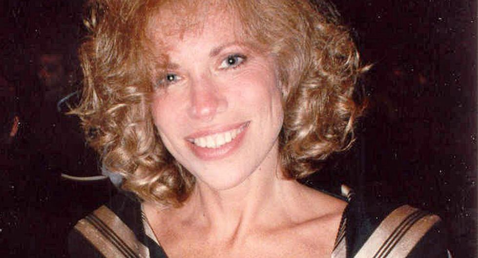 Carly Simon recalls her revulsion at meeting Trump: 'He was all over me like ugly on an ape'