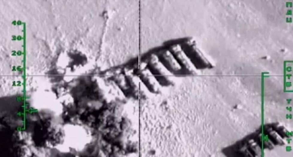 US strikes on Islamic State oil supply only 'minimally effective'