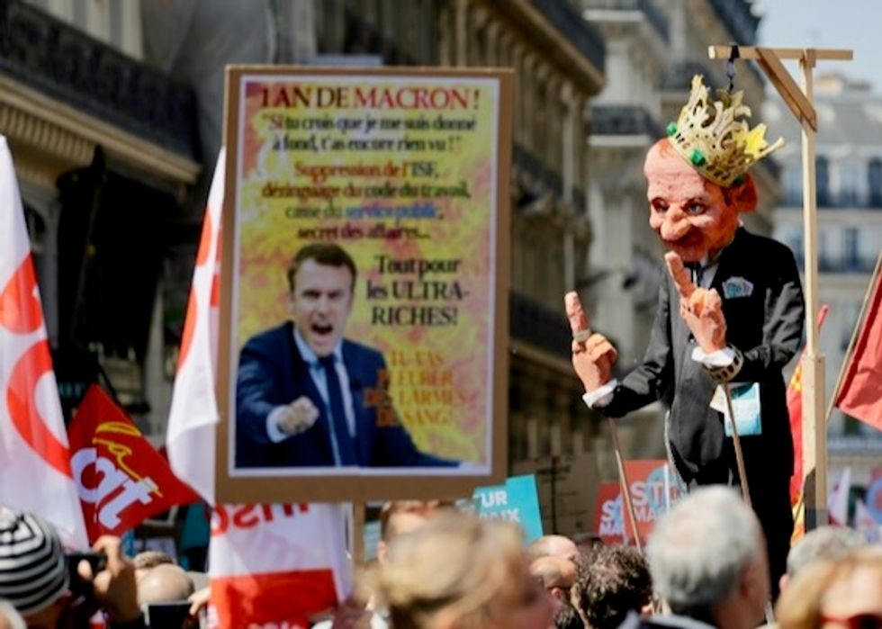 Thousands stage anti-Macron protest in Paris