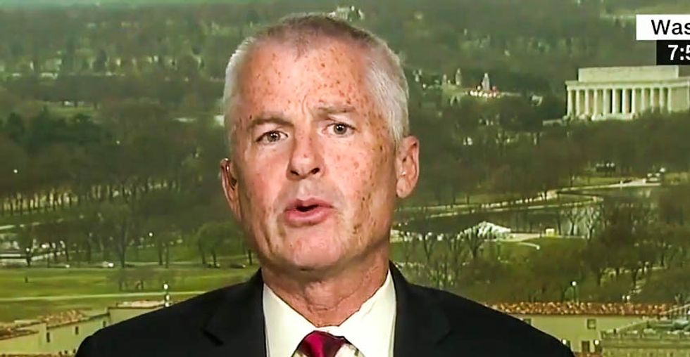 CNN's Phil Mudd explains why the Flynn memo should terrify Trump: 'There's a size-16 shoe about to drop'